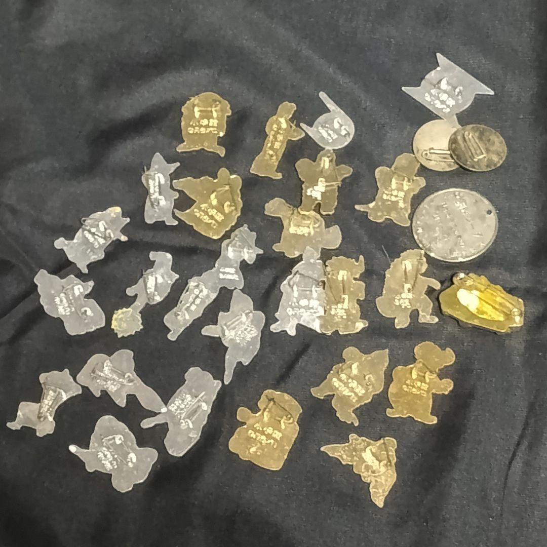 ウルトラマン　当時物　昔のピンバッチ　ピンズ　円谷プロ　小学館