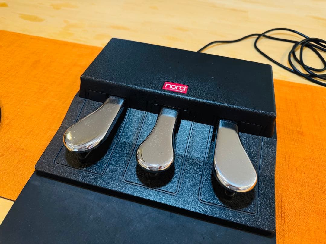 Nord Stage 3 88 key (SKB製88鍵用ケース付属)