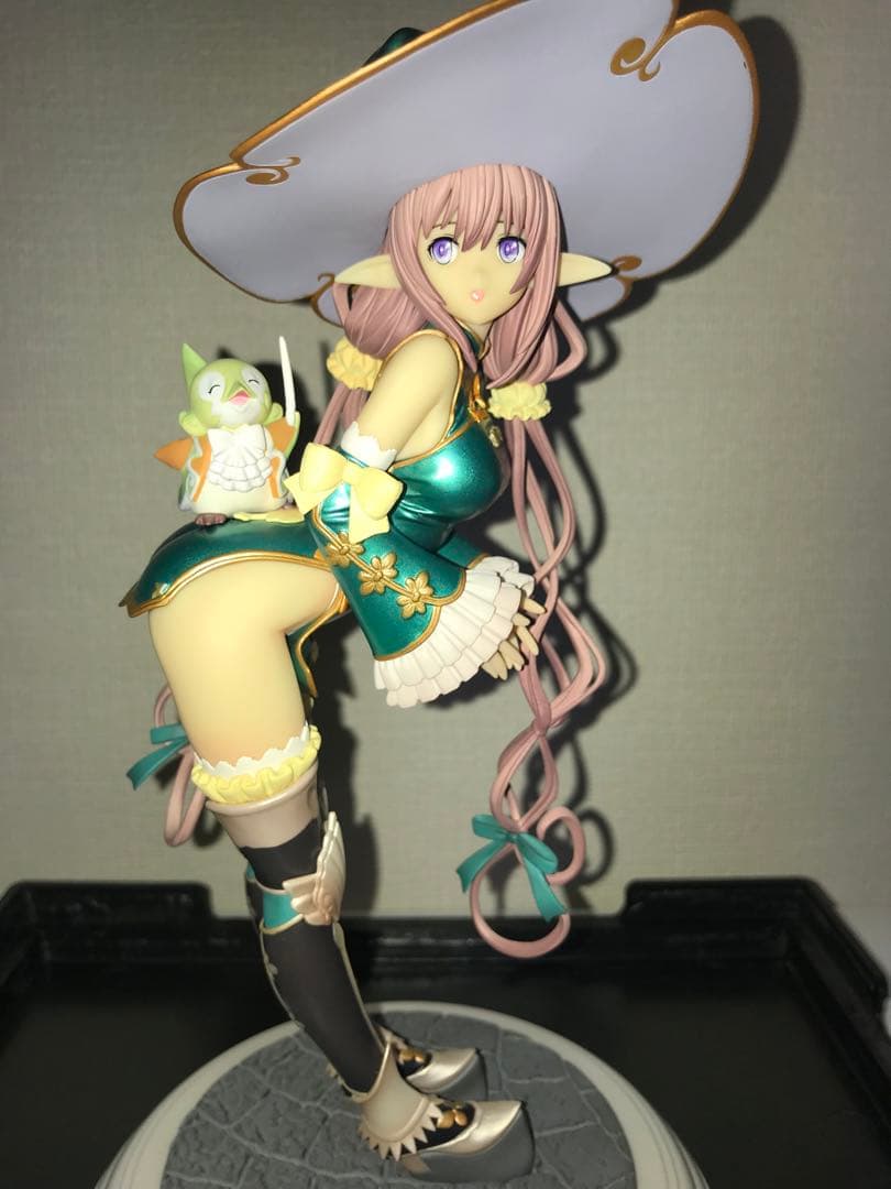シャイニング・レゾナンス リンナ・メイフィールド 1/8スケール完成品フィギュア