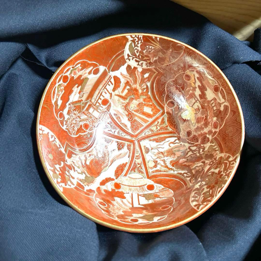 『ジャパン　クタニ』再興九谷　吉祥文様 窓絵 赤絵金彩　割取紋様　三ツ組『美品』