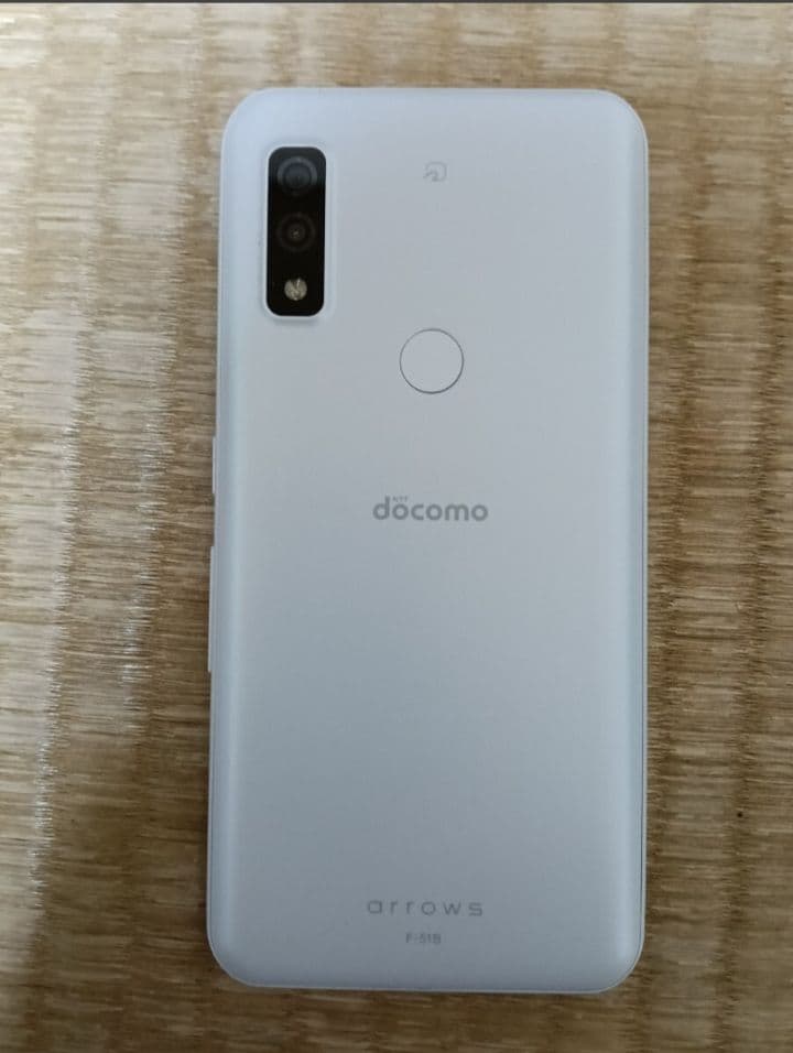 ドコモ 富士通 F‐51B 中古品