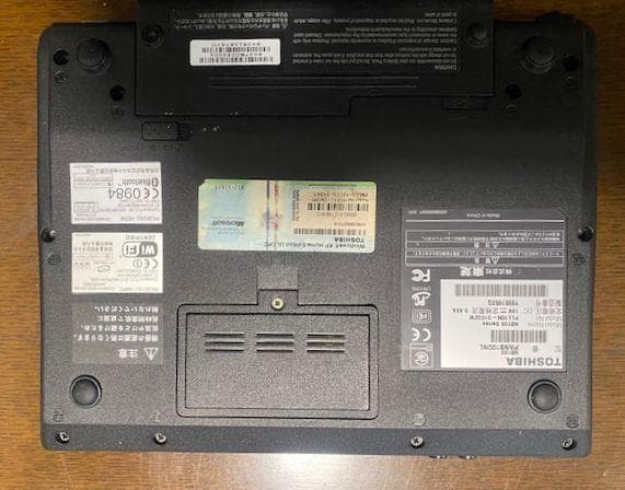 Toshiba NB100 ノートPC SSD搭載 Windows7