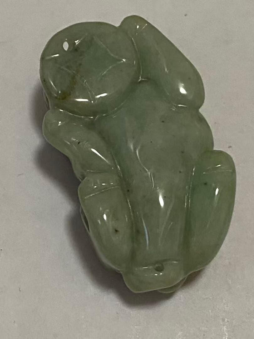天然石 翡翠 彫刻ビルマ產 翡翠貔貅 ペンダント　装飾品 中国美術
