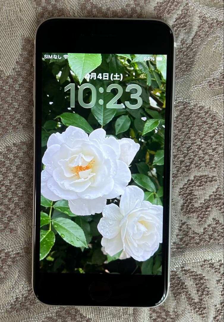 iPhone SE 第2世代 ￼64GB バッテリー100% 充電ケーブル付き