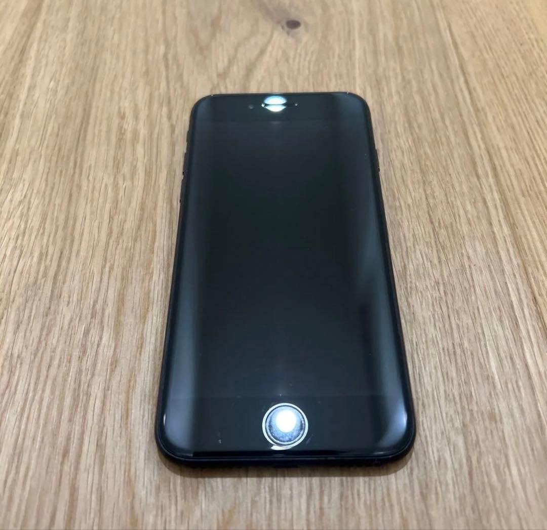 iPhoneSE 第二世代　Black 128GB SIMフリー