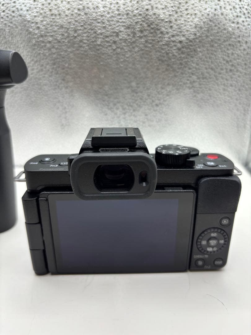シャッター回数67回　LUMIX G100D ほぼ新品