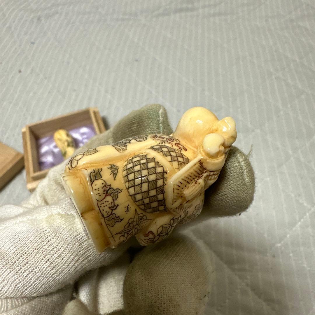 天然材質　根付け　唐子　寿老人　瓜虫　細密彫りまとめ三点　箱付き