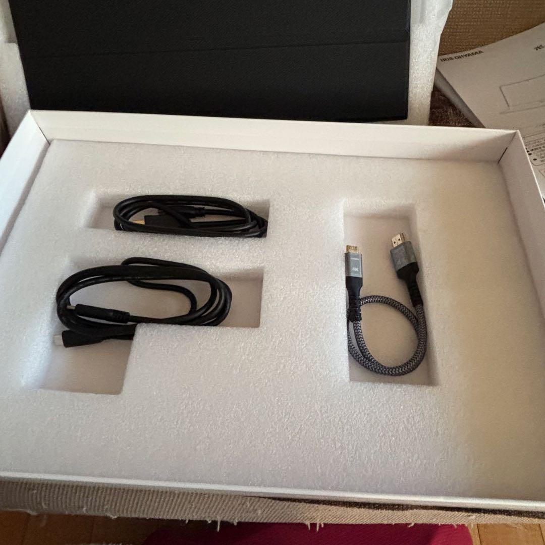 アイリスオーヤマ　モバイルモニター　15.6インチ 2024年製