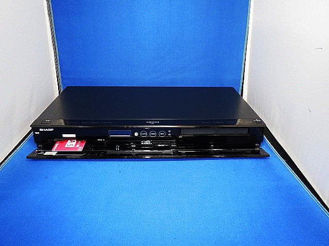 SHARP ブルーレイ レコーダー T1700 整備済　3番組同時録画 送料無料