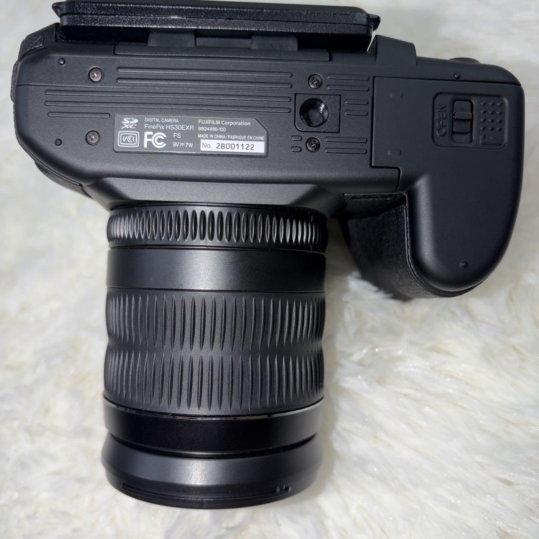 FUJIFILM 富士フイルム　HS30 EXR 30倍ズーム
