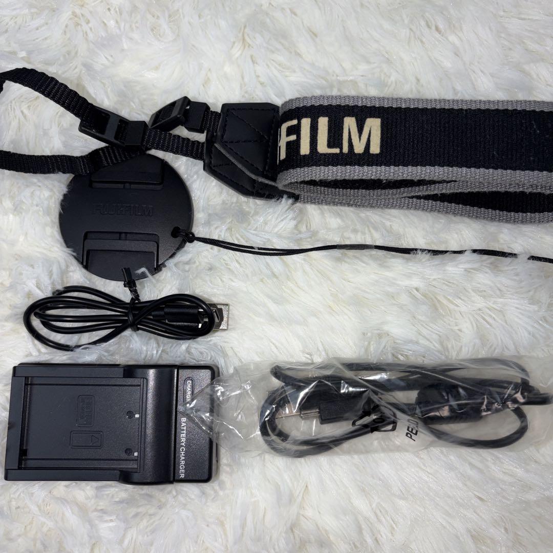 FUJIFILM 富士フイルム　HS30 EXR 30倍ズーム