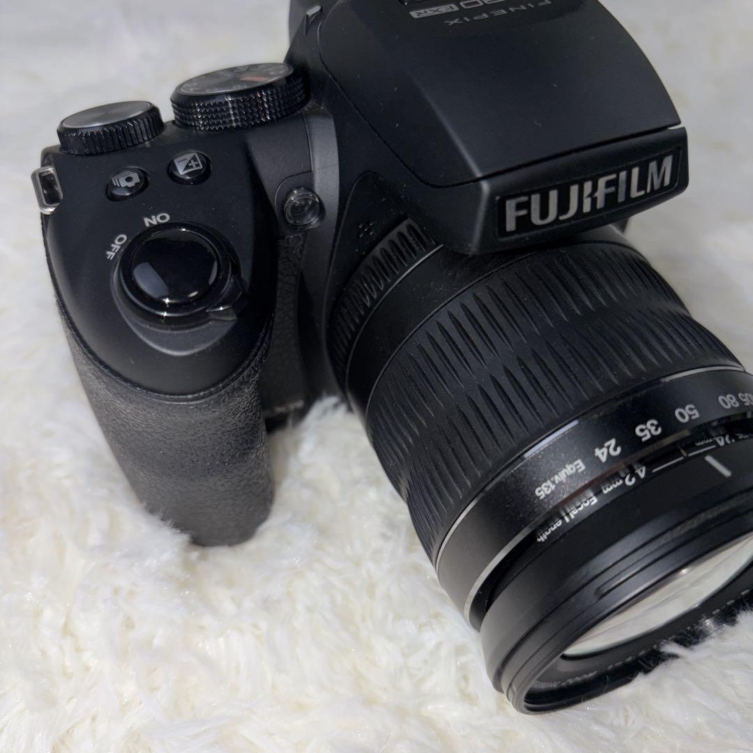 FUJIFILM 富士フイルム　HS30 EXR 30倍ズーム