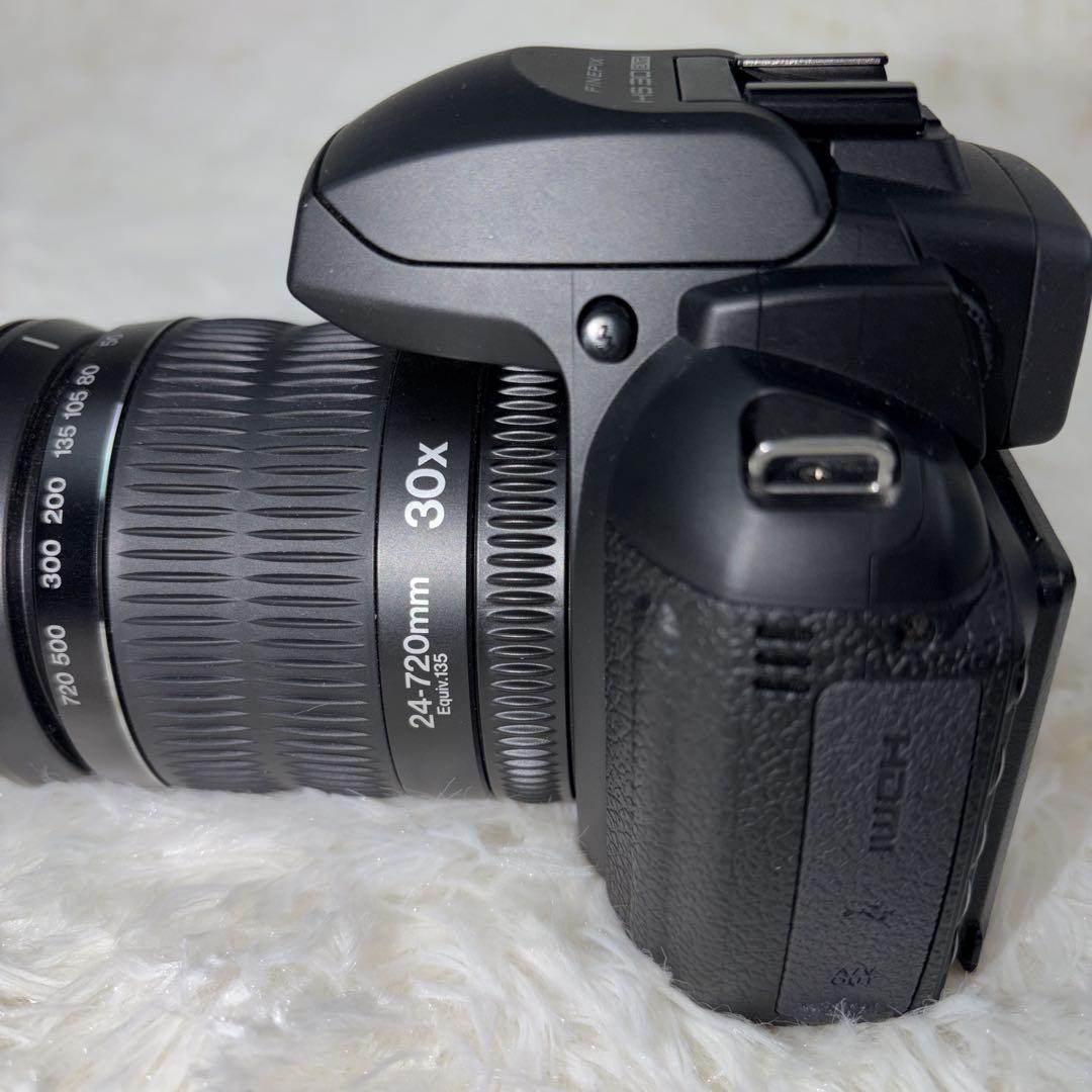 FUJIFILM 富士フイルム　HS30 EXR 30倍ズーム
