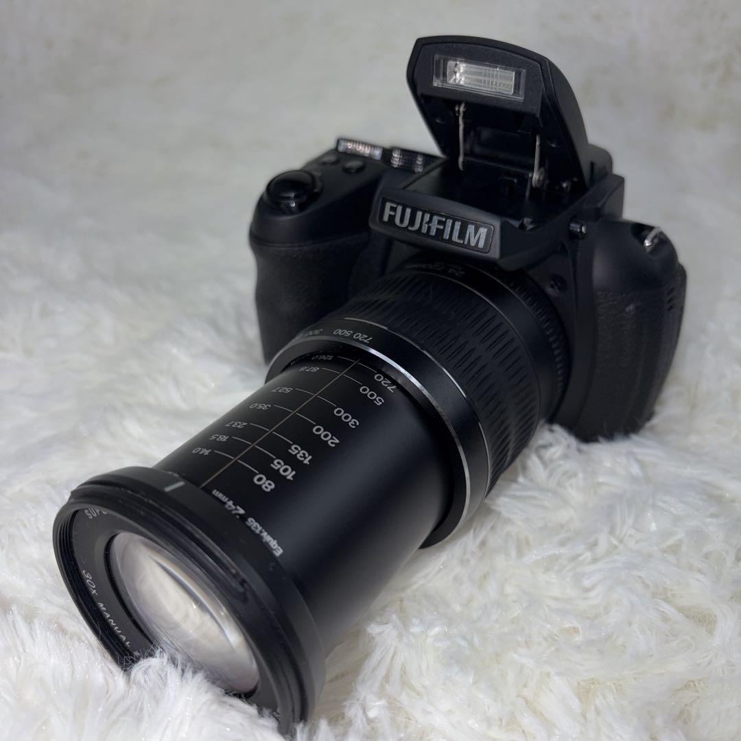 FUJIFILM 富士フイルム　HS30 EXR 30倍ズーム