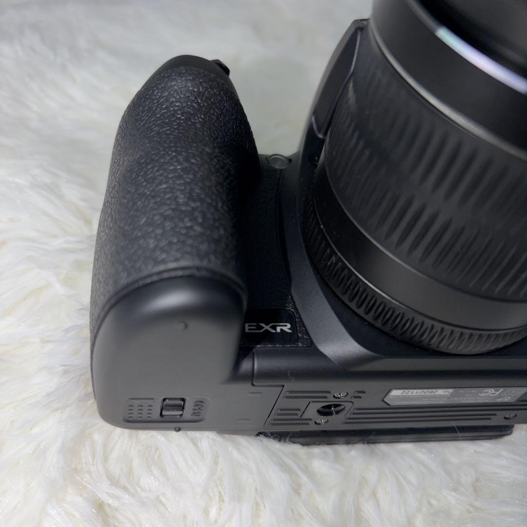 FUJIFILM 富士フイルム　HS30 EXR 30倍ズーム