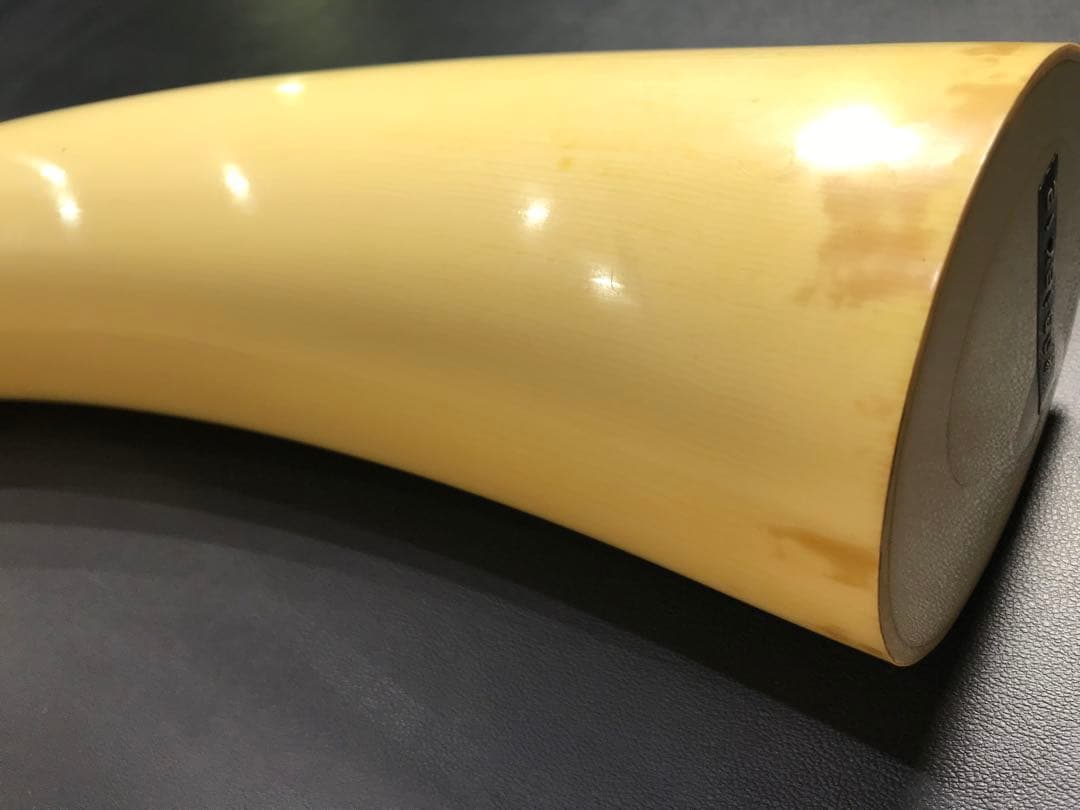 象牙風置物 レプリカ 練り物　オブジェ 一本牙 全長100cm