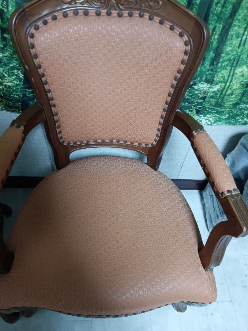 激安！１脚２０万以上！お洒落な猫脚のアンティークビンテージスタッズ付きチェアー