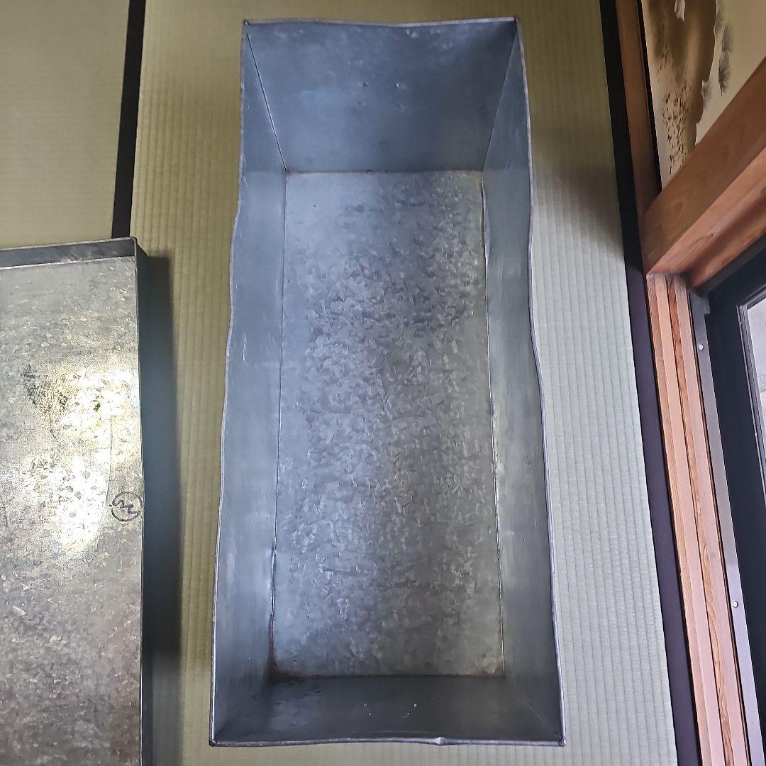 昭和レトロ/1950年代物】別注ブリキ製品ボックス 金属製ハンドル付き特大 刻印