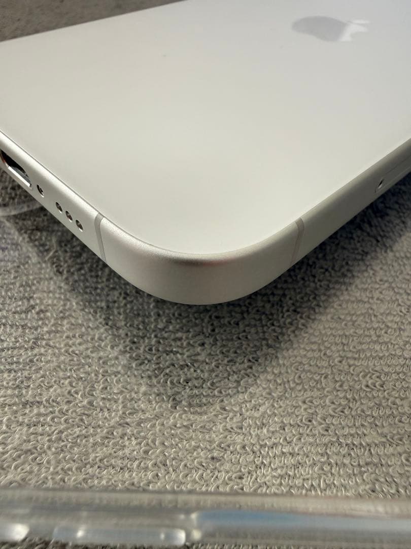 Apple iPhone 16 128GB 本体