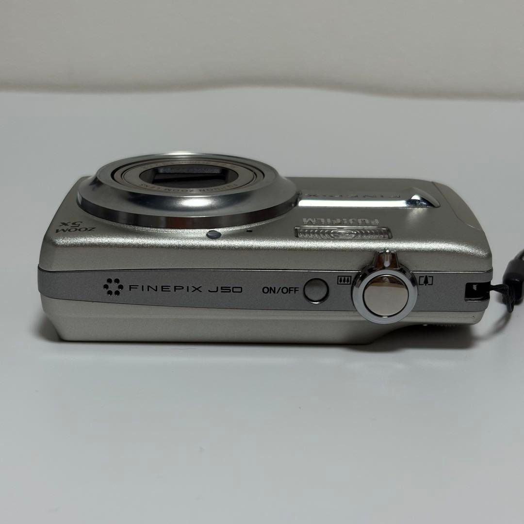 FUJIFILM FinePix J50 シルバー デジカメ 動作品