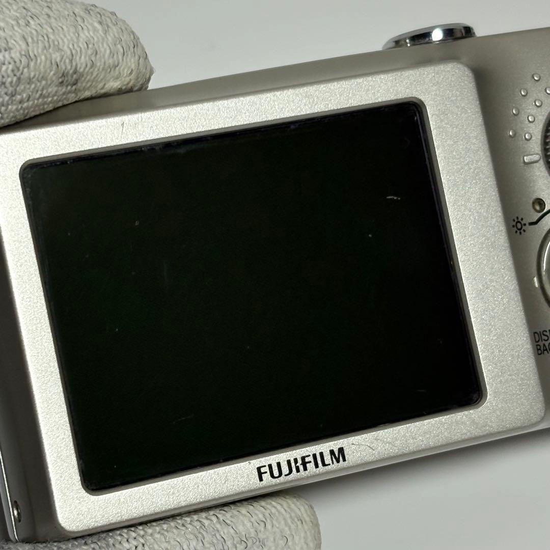 FUJIFILM FinePix J50 シルバー デジカメ 動作品