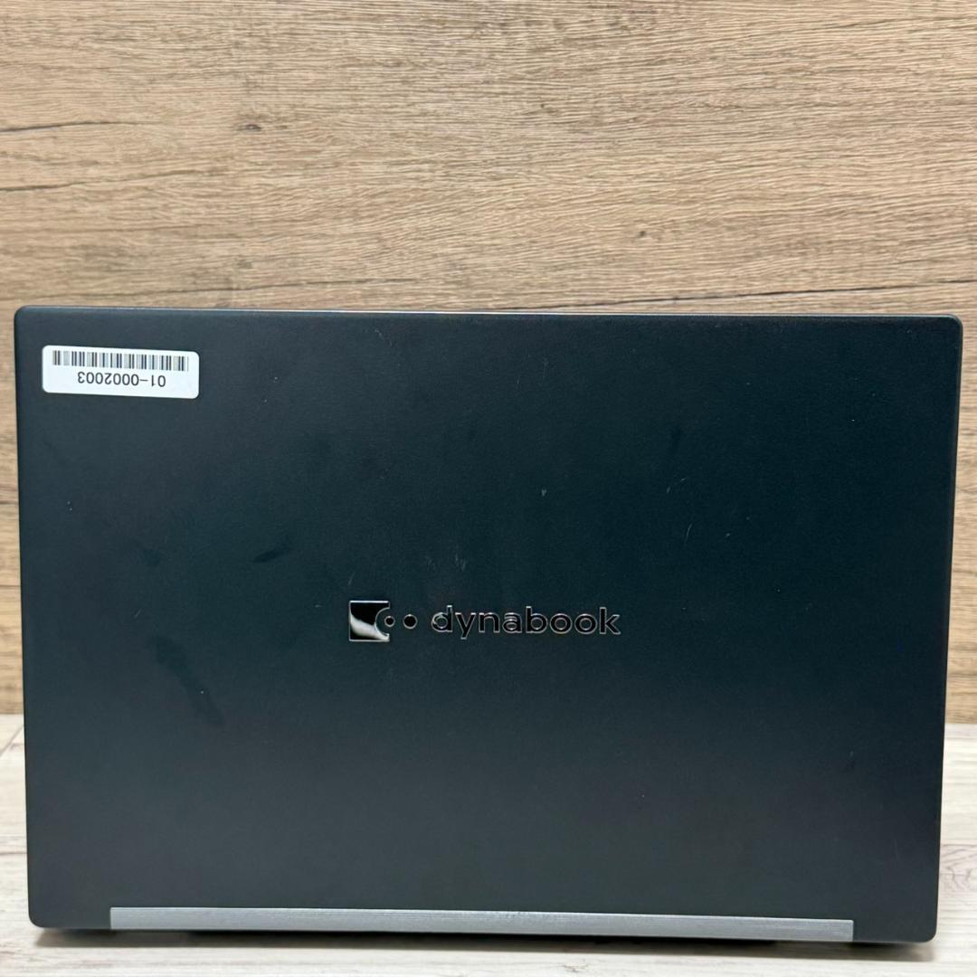 持ち運び◎ dynabook G83HV 第11世代i5 16GB 256GB
