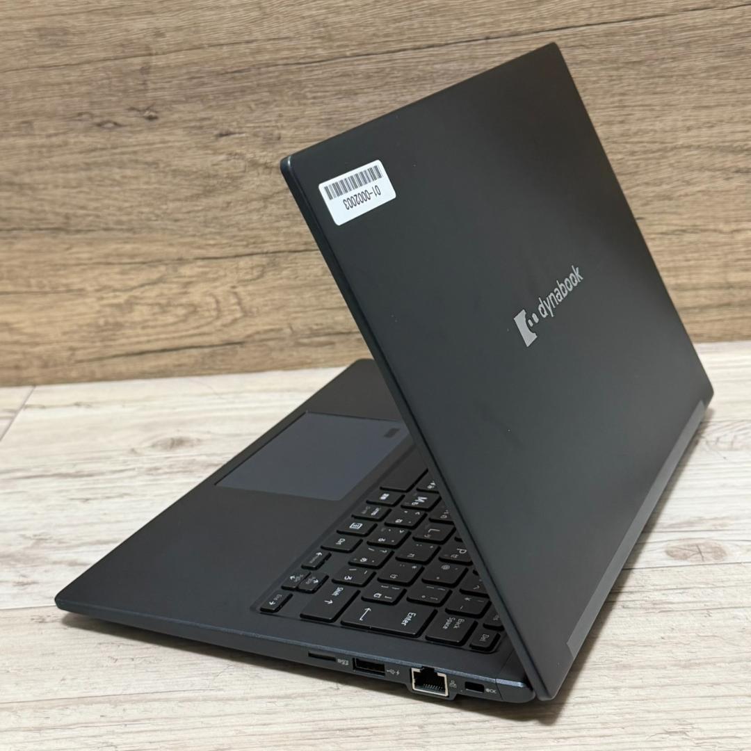 持ち運び◎ dynabook G83HV 第11世代i5 16GB 256GB