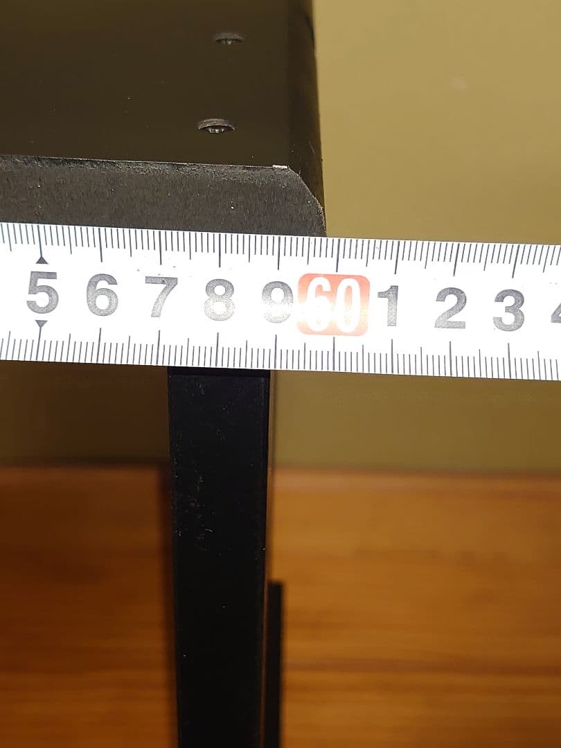 【累積119台目】１台用パチスロ実機の置き台（シンプルスタンド）★黒色に塗装済み