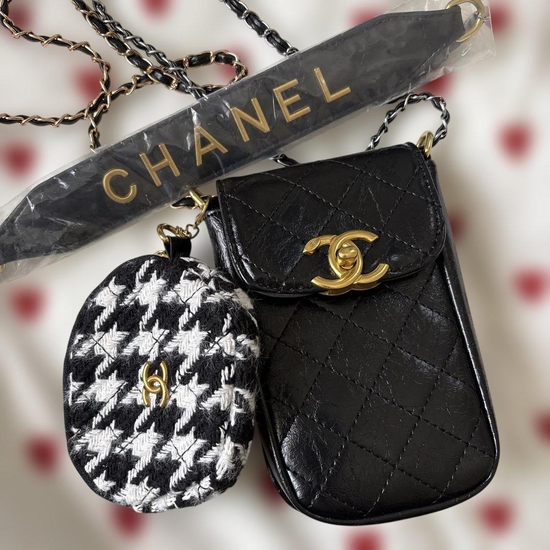 CHANELスマホショルダー+ケース