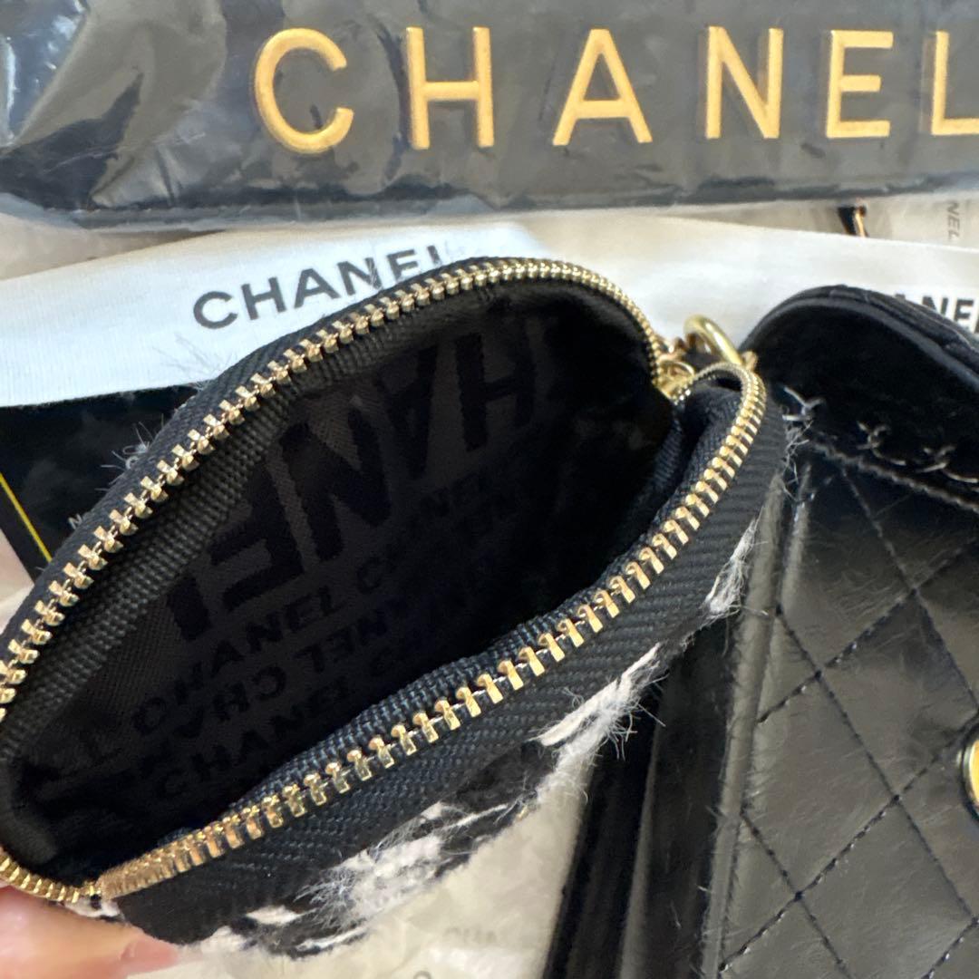 CHANELスマホショルダー+ケース