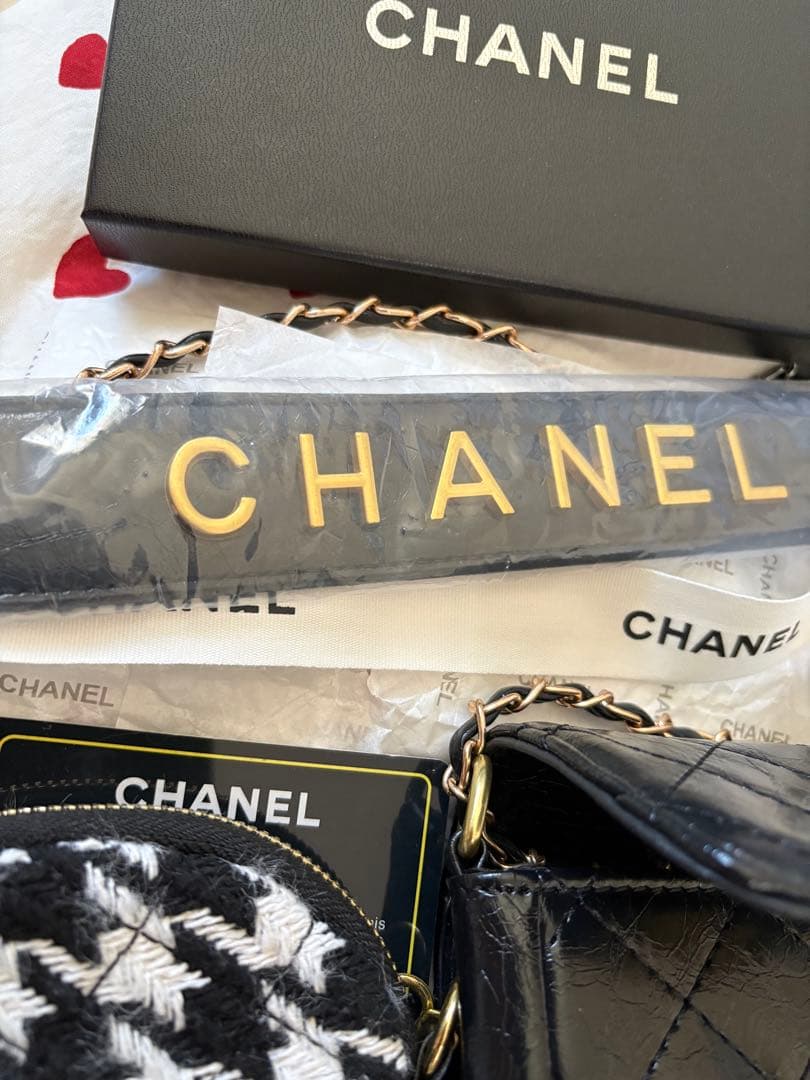 CHANELスマホショルダー+ケース