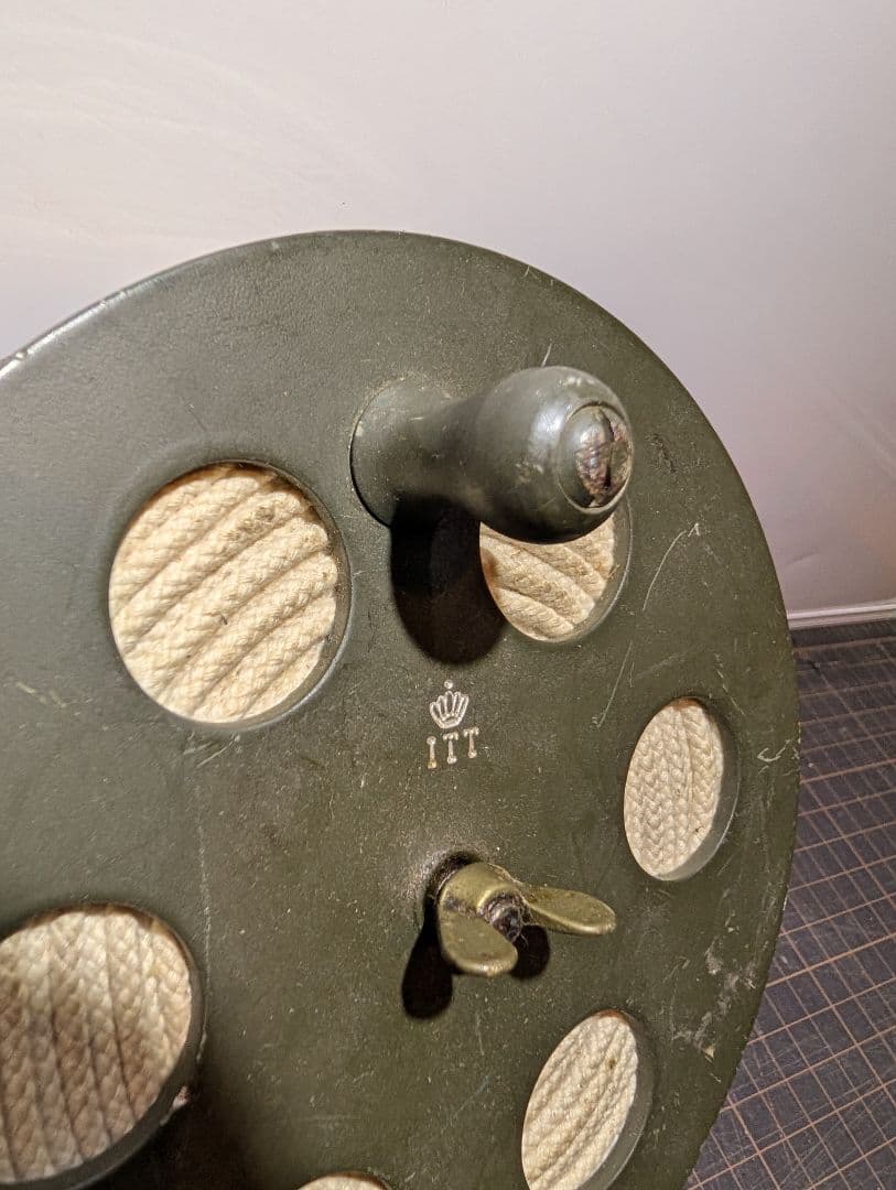 スウェーデン製巻き取り機