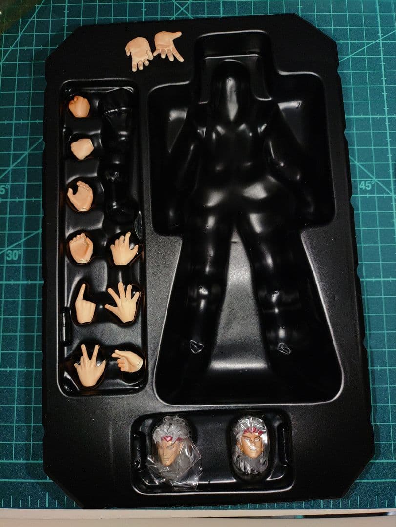 ジョジョの奇妙な冒険 超像可動フィギュア　ディオ[ブラックバージョン]