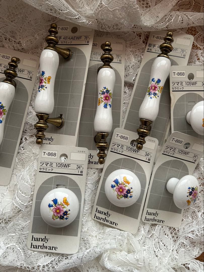 フレンチシャビー花柄陶器取手 真鍮金具｜家具・引き出し・DIY用 ノブ8個