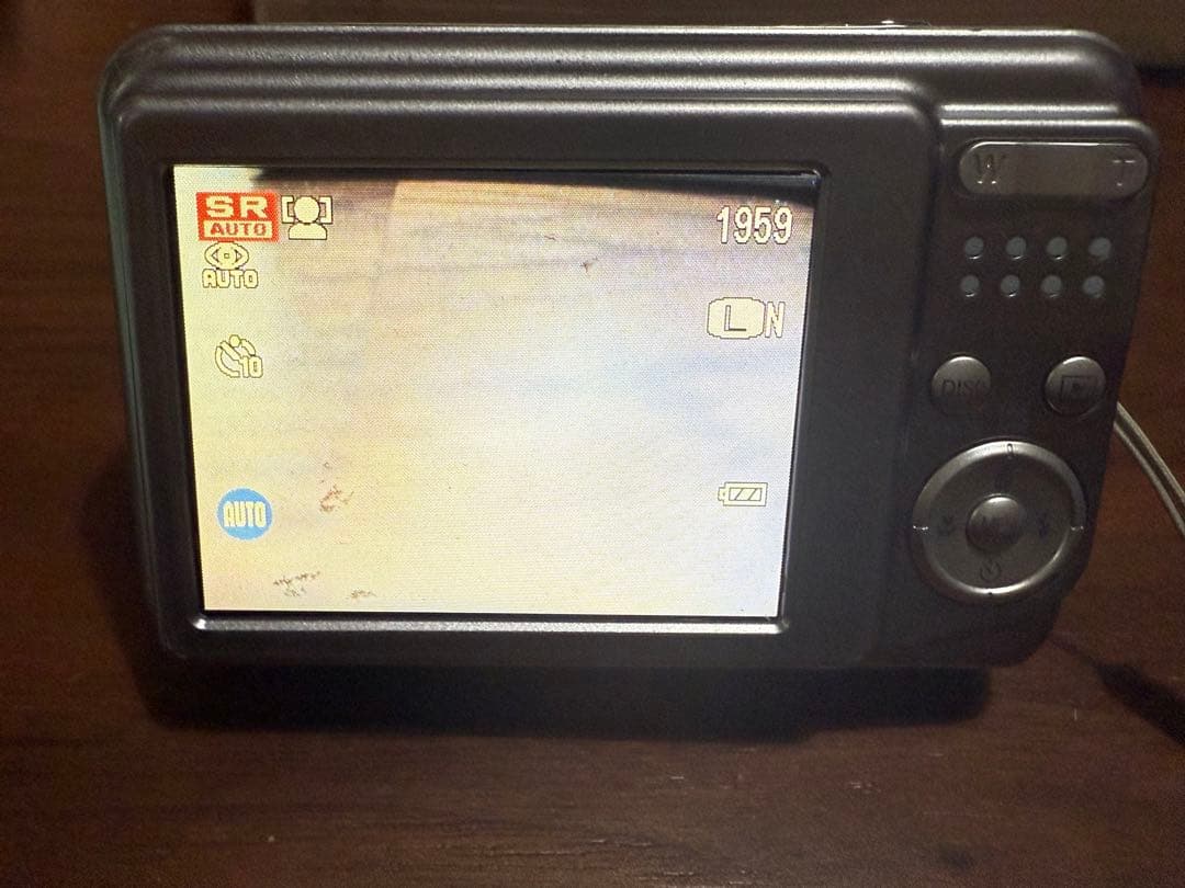 FUJIFILM　デジカメ　FINEPIX AX550 電池式　動作確認済み