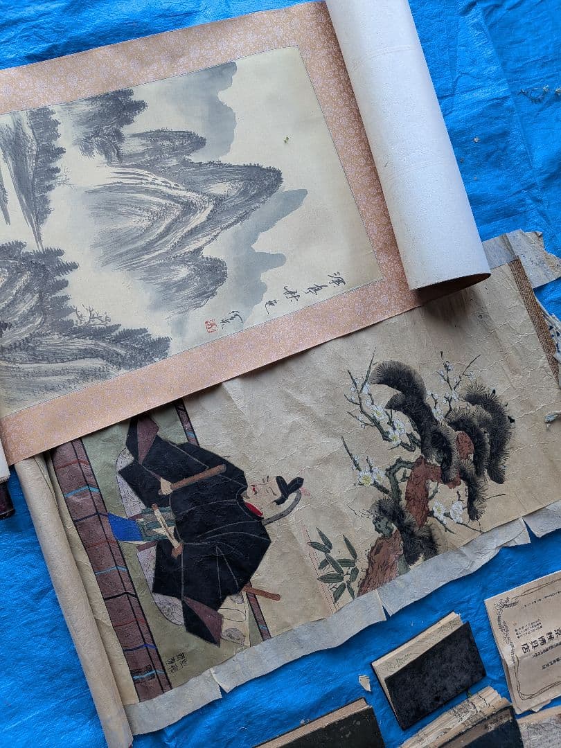 坊さん宅より　片付け品　掛け軸　和本　経本　等まとめ