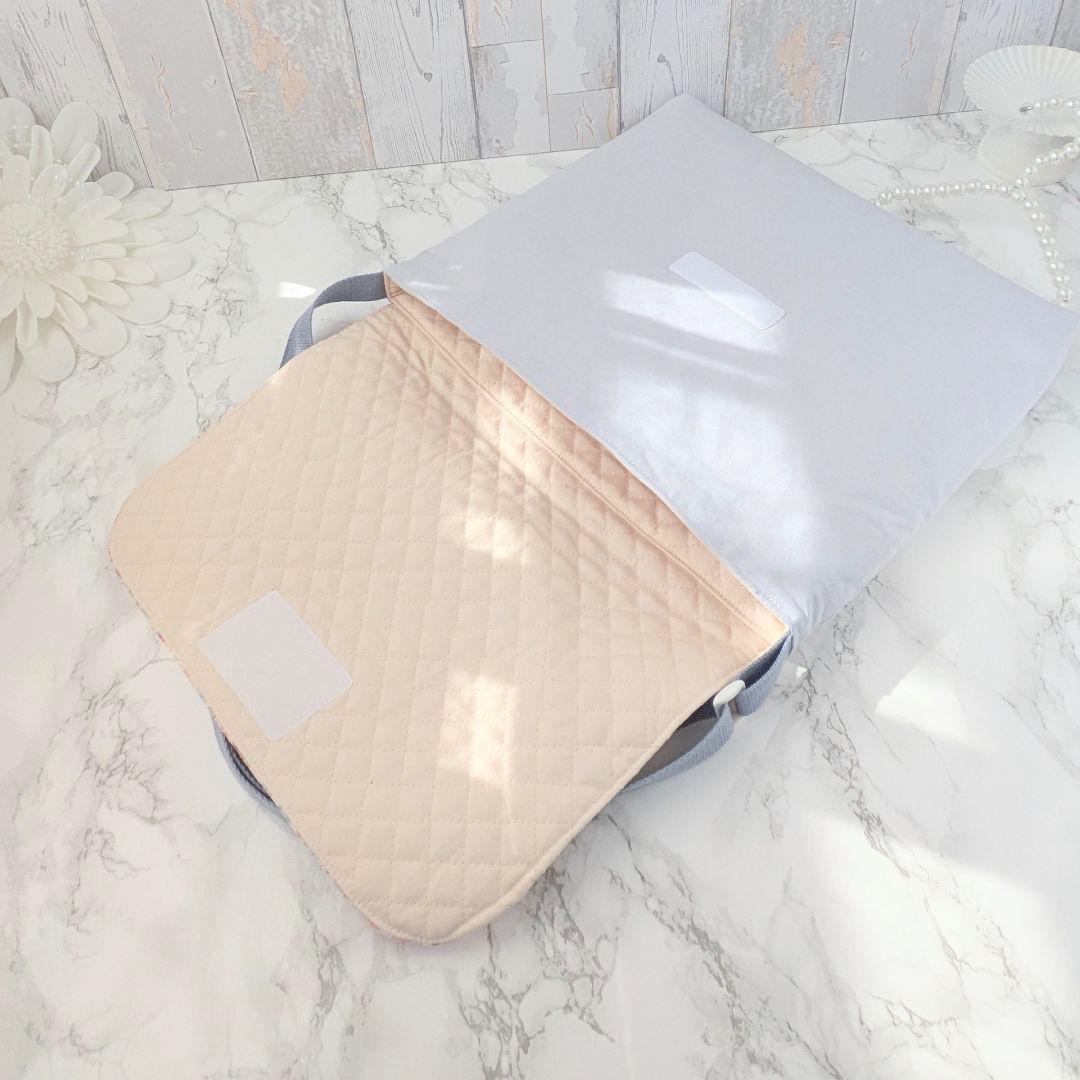 図書袋　絵本バッグ　通園バッグ　ショルダー　小花といちご　ブルー