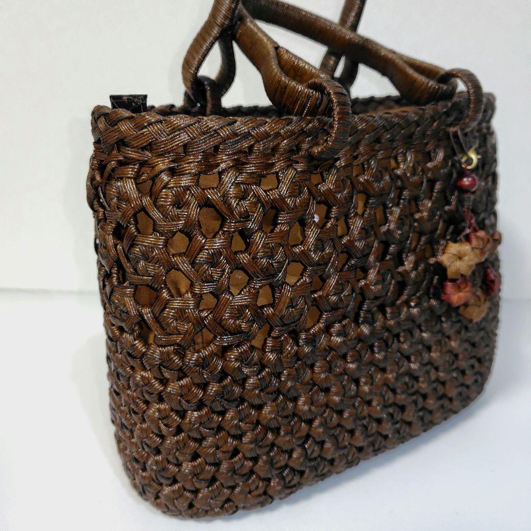 クラフトで作った山葡萄風花車＆花結び編み柿渋染めかごバッグ（アンティーク調）