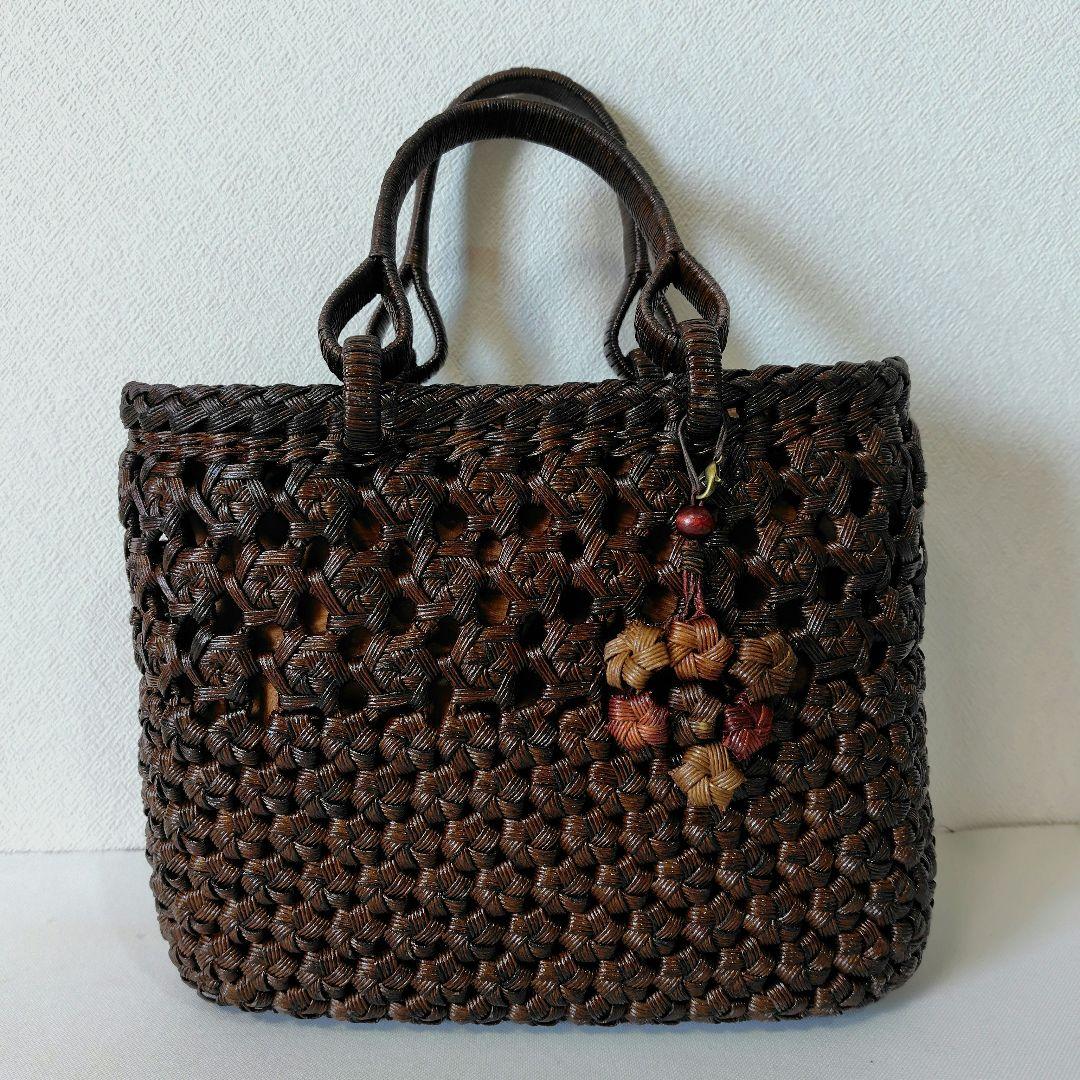 クラフトで作った山葡萄風花車＆花結び編み柿渋染めかごバッグ（アンティーク調）