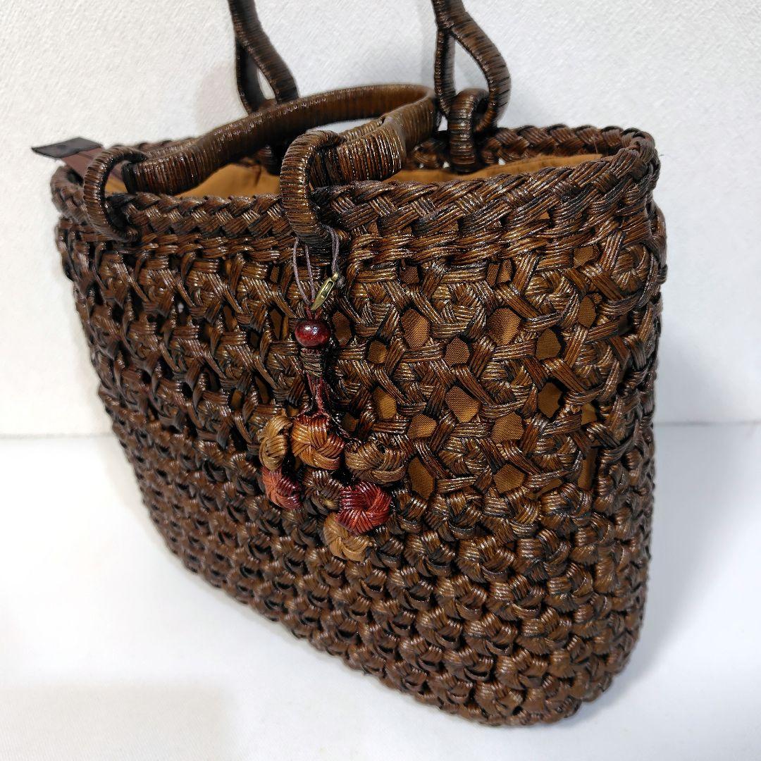 クラフトで作った山葡萄風花車＆花結び編み柿渋染めかごバッグ（アンティーク調）