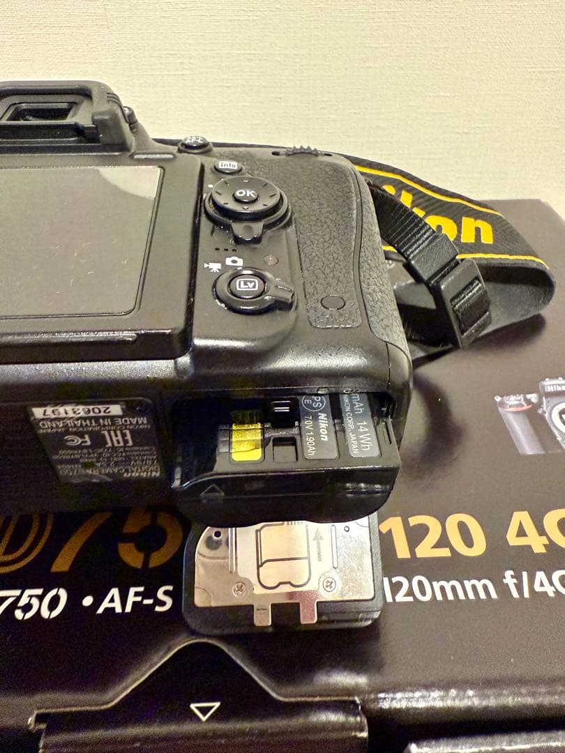Nikon D750 デジタル一眼レフ 本体のみ