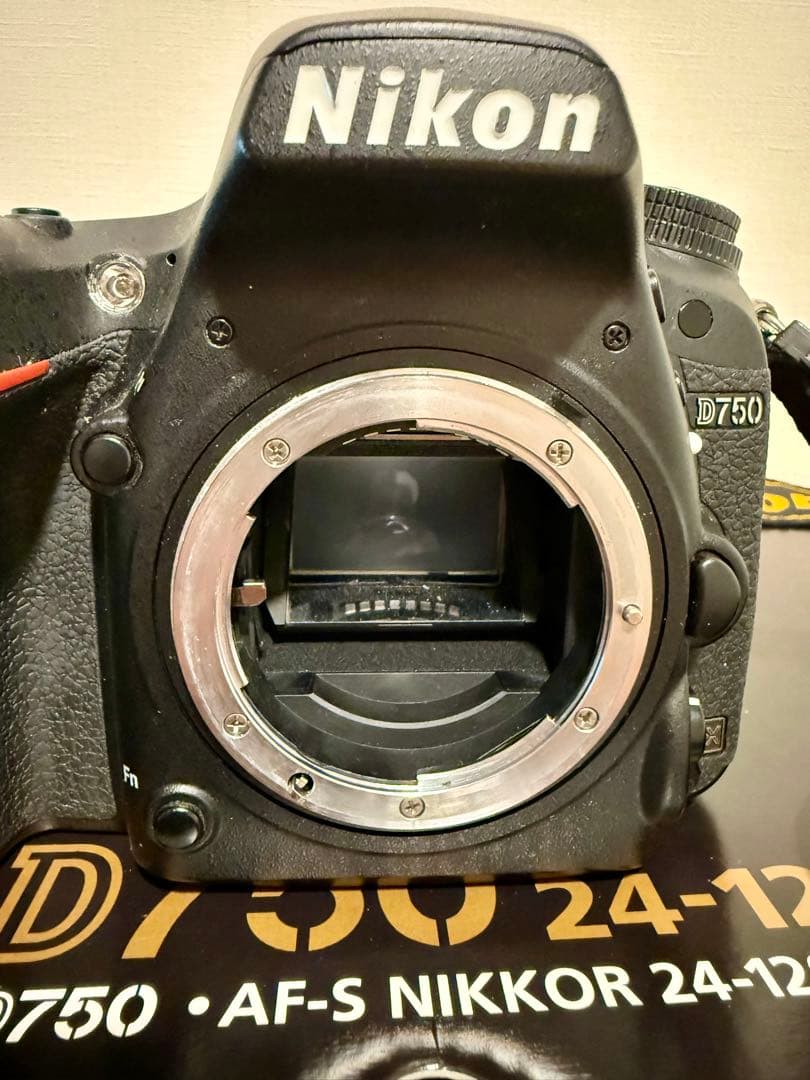 Nikon D750 デジタル一眼レフ 本体のみ