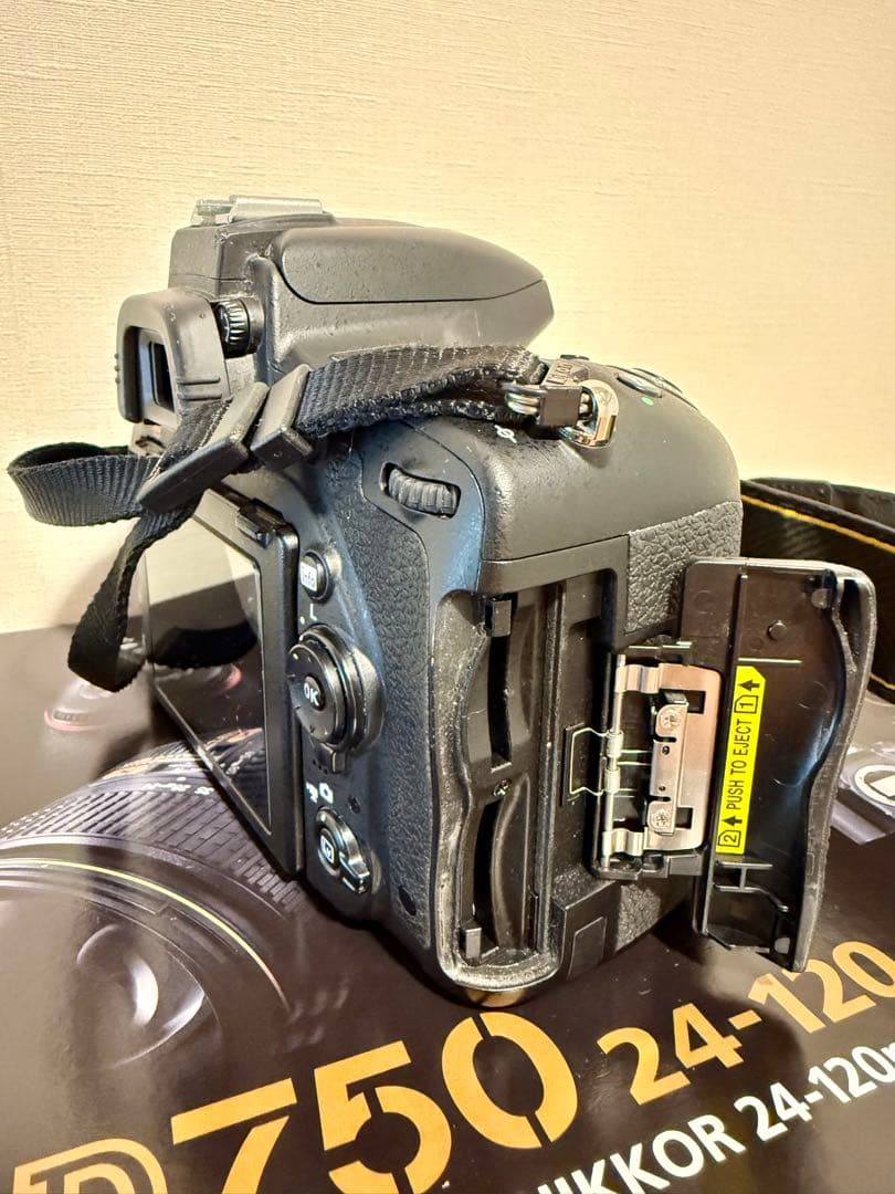 Nikon D750 デジタル一眼レフ 本体のみ