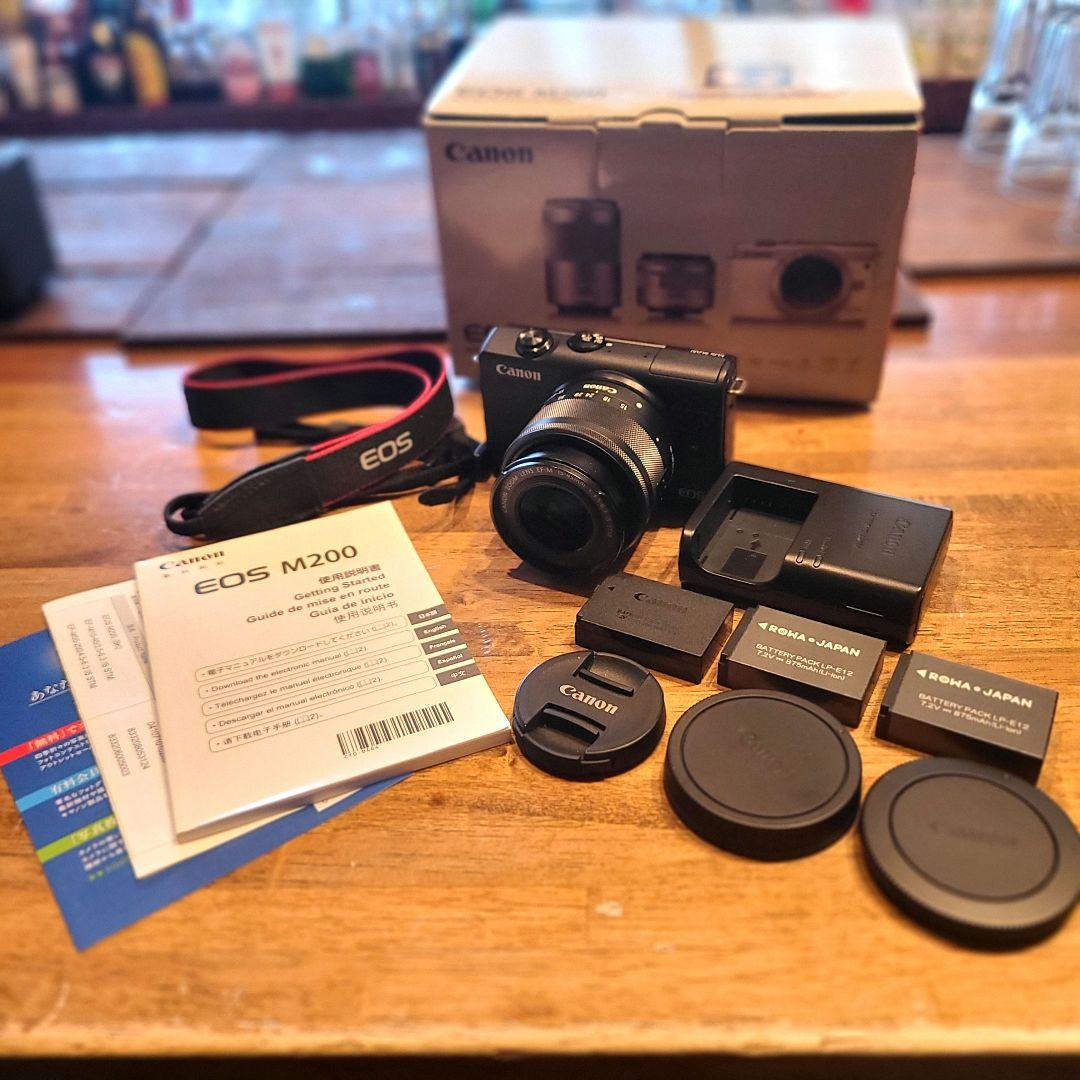 【極美品】Canon EOS M200 ミラーレスカメラ 送料無料※値下げ応相談