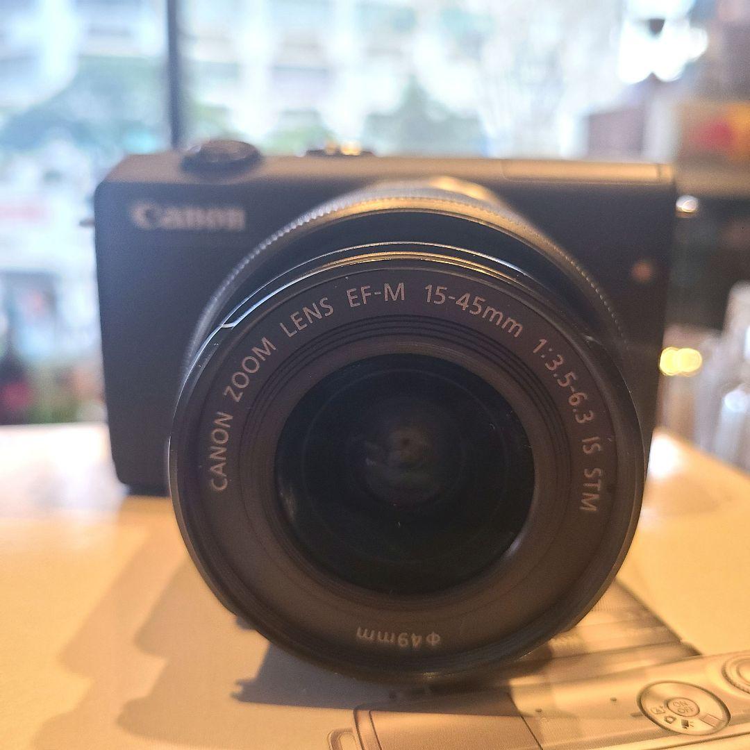 【極美品】Canon EOS M200 ミラーレスカメラ 送料無料※値下げ応相談