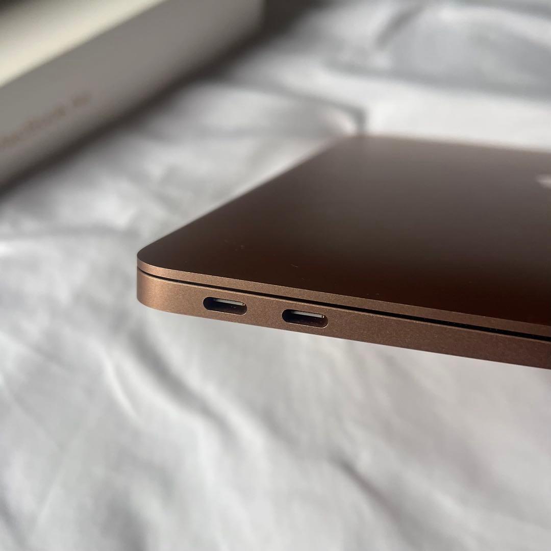 Apple MacBook Air ゴールド