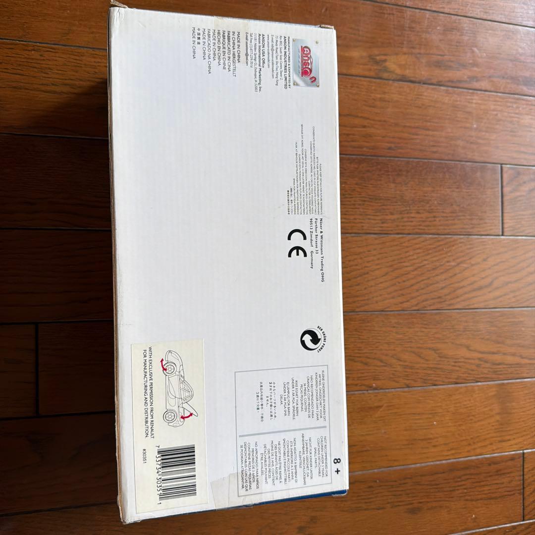 ミニカー ANSON RENAULT sport Spider TROPHY 1:18