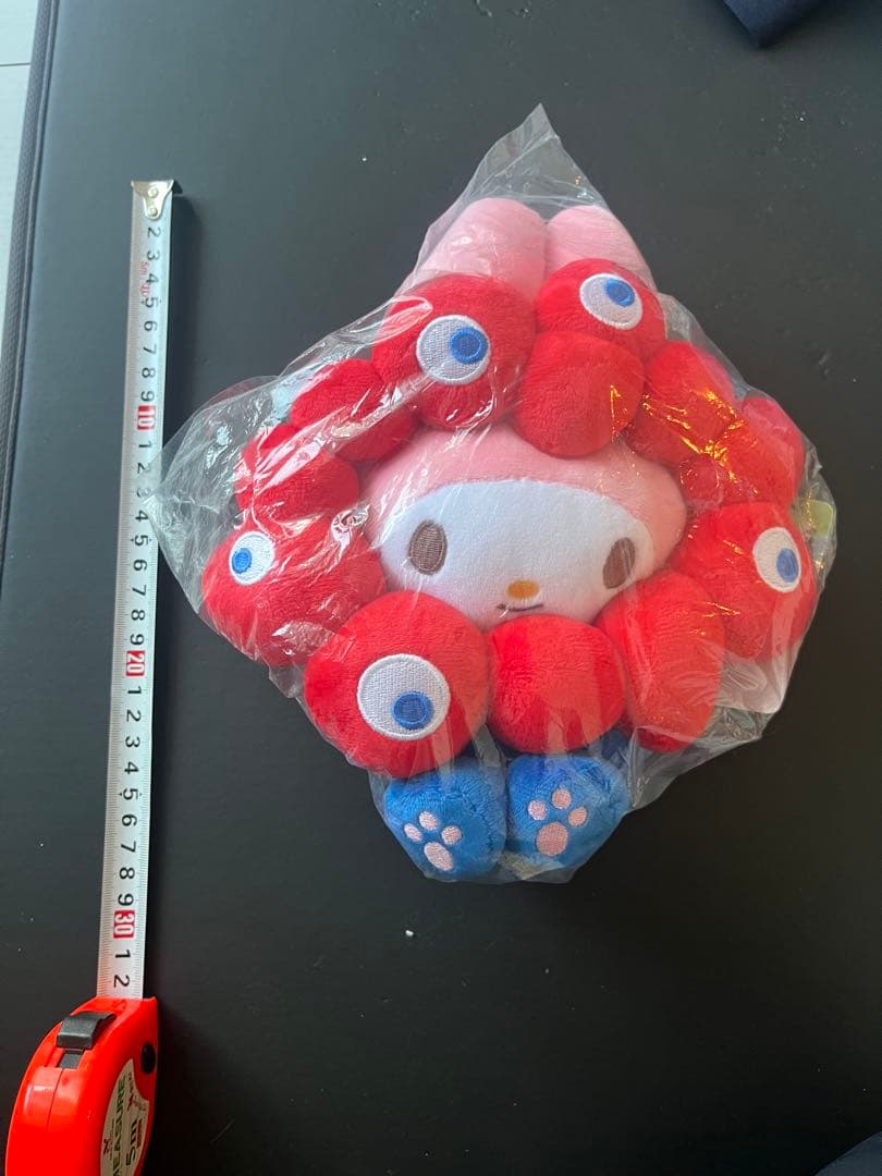 大阪万博　限定　ミャクミャク　マイメロディ ぬいぐるみ 約30cm タグ付き