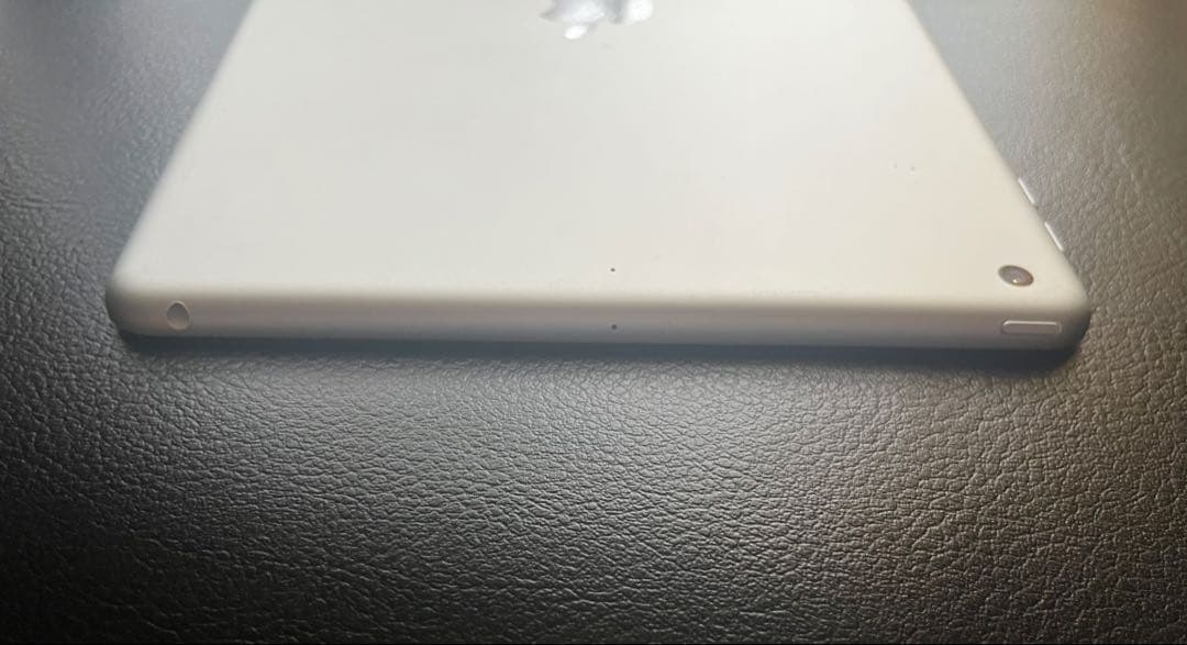 【ジャンク品】Apple iPad 第6世代 Wi-Fiシルバー 本体