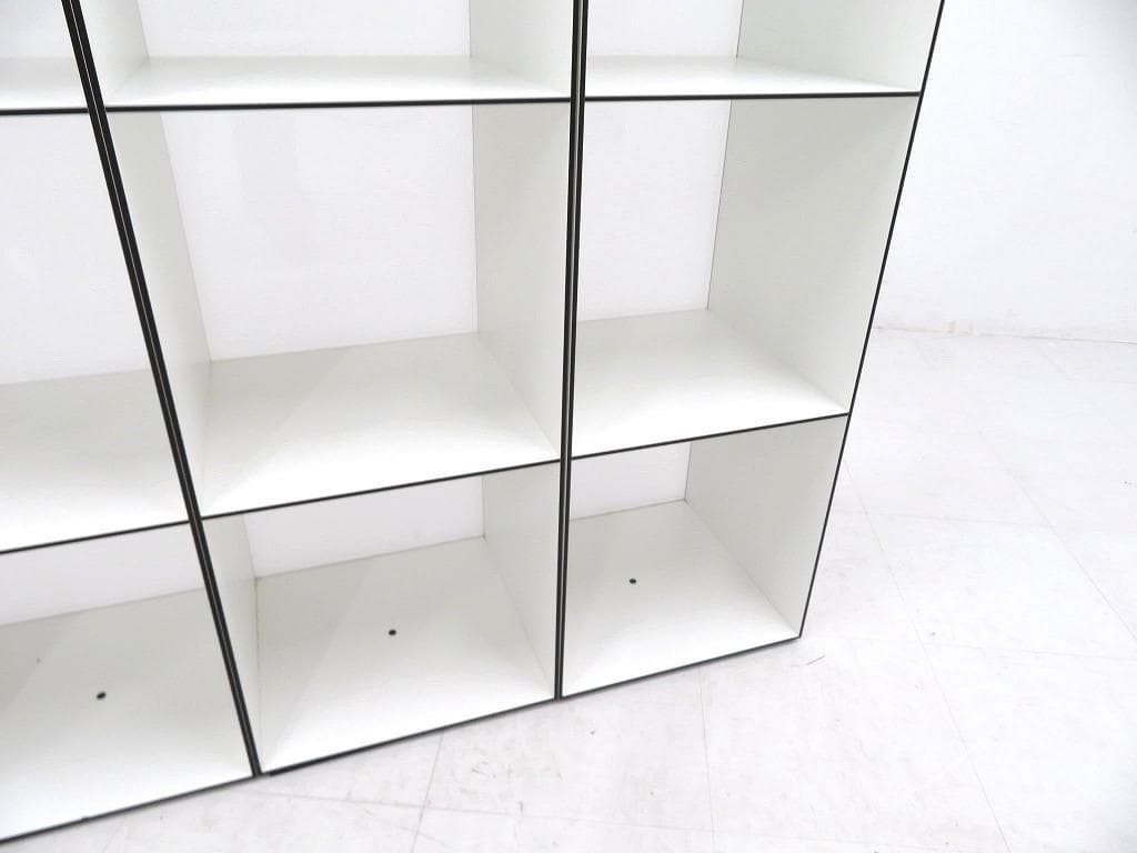 展示品　WOGG　モダン　シェルフ　飾り棚　サイドボード　本棚